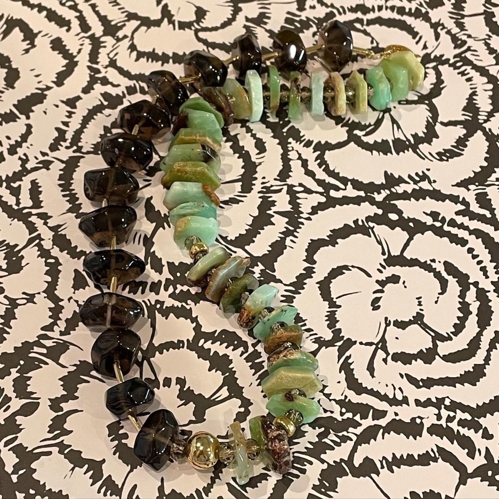 Stones Necklace - Picture 4 of 10